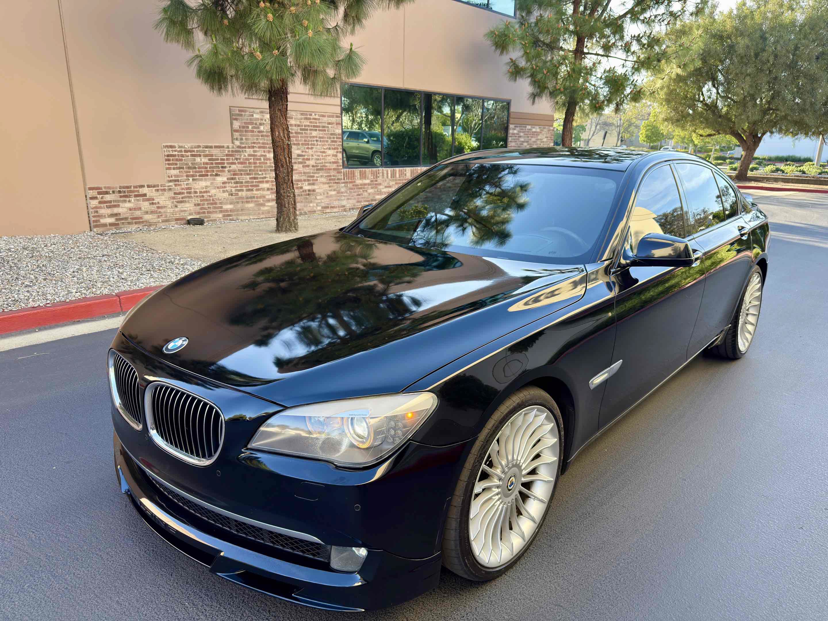 Used 2012 BMW ALPINA B7 RWD image 6