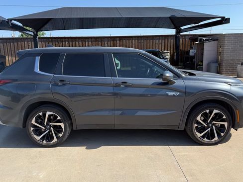 Used 2024 Mitsubishi Outlander SE AWD/4WD image 4