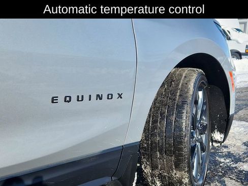 Used 2022 Chevrolet Equinox RS w/ RS Leather Package image 18