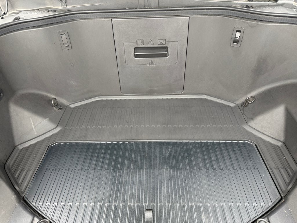 Used 2024 Ford F150 Lightning Lariat AWD/4WD image 30