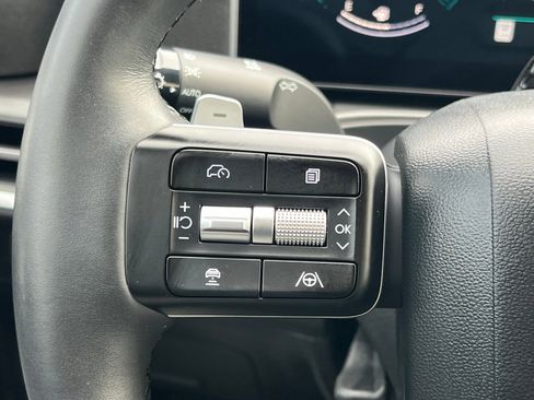 Used 2025 Hyundai Santa Fe XRT image 32