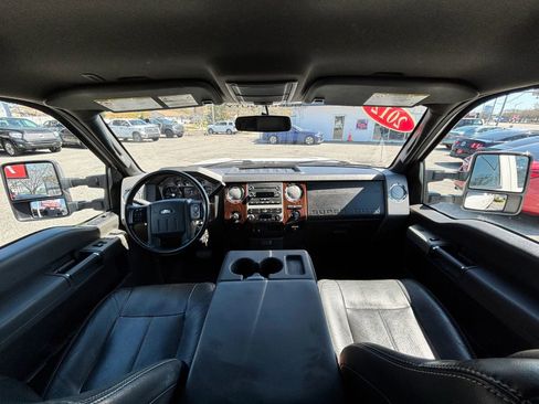 Used 2012 Ford F250 Lariat w/ Chrome Pkg AWD/4WD image 18