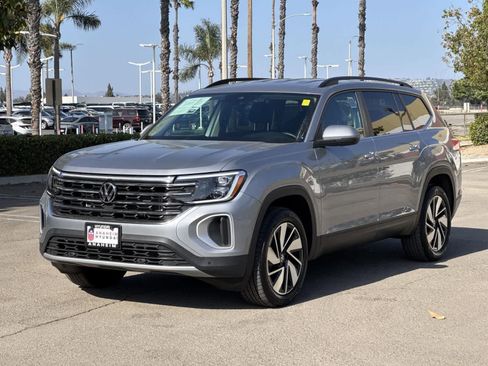 Used 2025 Volkswagen Atlas SE image 6