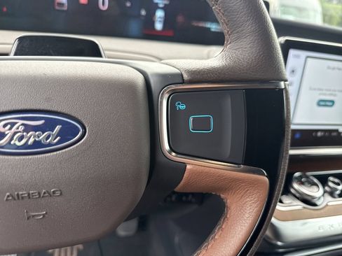 Used 2025 Ford Expedition Max King Ranch AWD/4WD image 26