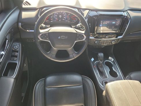 Certified 2023 Chevrolet Traverse Premier w/ Redline Edition image 11