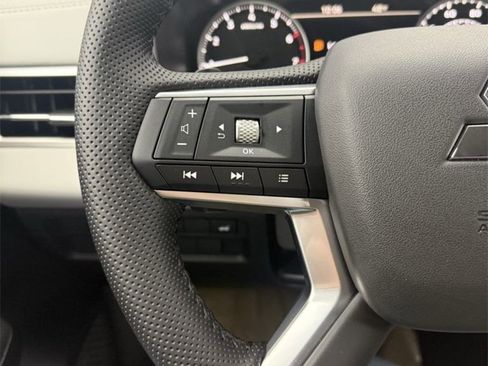 New 2025 Mitsubishi Outlander ES image 22