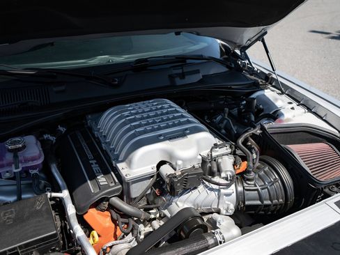 Used 2023 Dodge Challenger SRT Hellcat RWD image 19