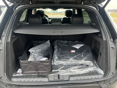 New 2026 Land Rover Range Rover Sport SE AWD/4WD image 19