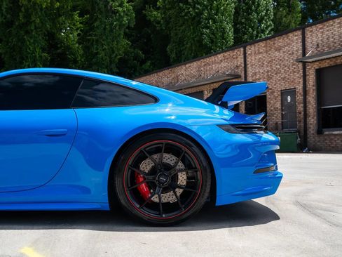 Used 2022 Porsche 911 GT3 RWD image 6