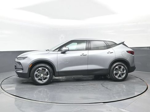 Used 2025 Chevrolet Blazer LT AWD/4WD image 4