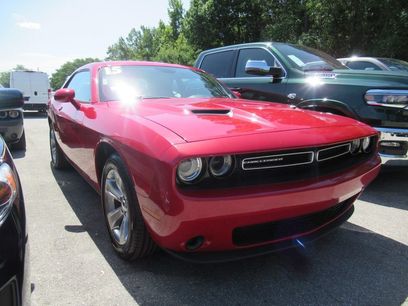 Used 2015 Dodge Challenger SXT