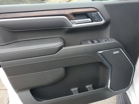 Used 2025 GMC Sierra 1500 SLT w/ SLT Premium Plus Package image 19