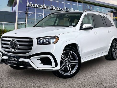 Used 2026 Mercedes-Benz GLS 450 4MATIC image 9