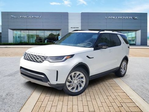 New 2026 Land Rover Discovery S AWD/4WD image 1