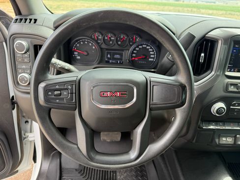 Used 2022 GMC Sierra 1500 Pro w/ Fleet Convenience Package AWD/4WD image 17
