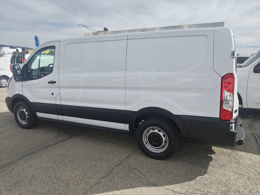 Used 2019 Ford Transit 150 130 Low Roof RWD image 4