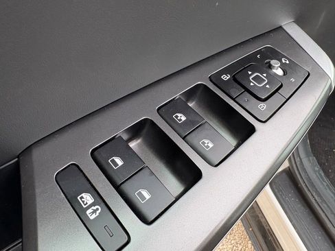 Used 2024 Kia EV6 Wind w/ Wind Technology Package image 15