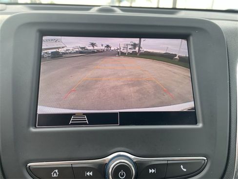 Used 2024 Chevrolet Equinox LT image 14