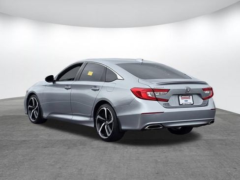 Used 2018 Honda Accord Sport image 6