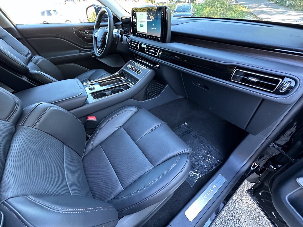 New 2027 Lincoln Aviator Reserve w/ Luxury Package AWD/4WD image 23