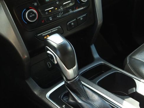 Used 2018 Ford Escape SEL AWD/4WD image 27