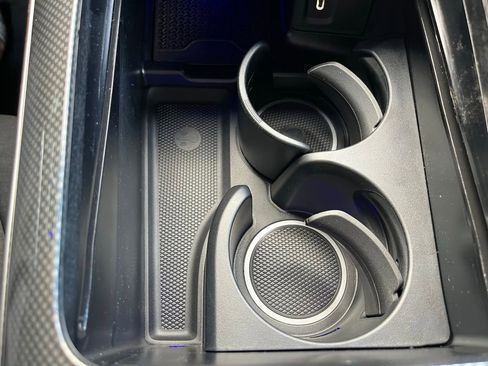 Used 2025 Mercedes-Benz GLC 43 AMG 4MATIC image 44