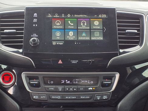 Used 2021 Honda Pilot Elite image 24