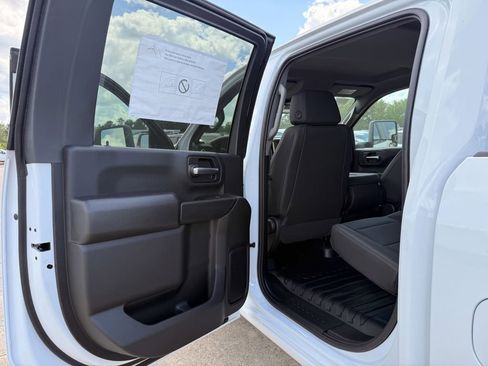New 2026 GMC Sierra 2500 Pro w/ 1SA Pro Safety Plus Package AWD/4WD image 23