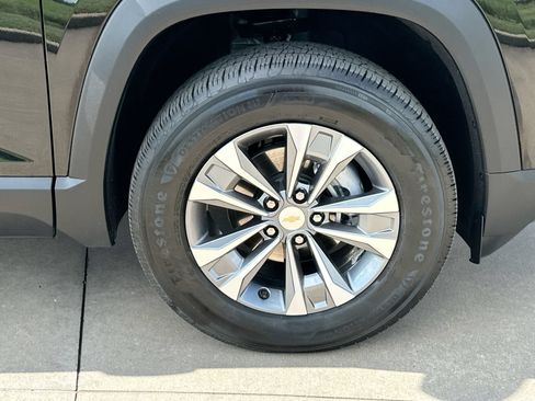 Used 2026 Chevrolet Equinox LT FWD image 10