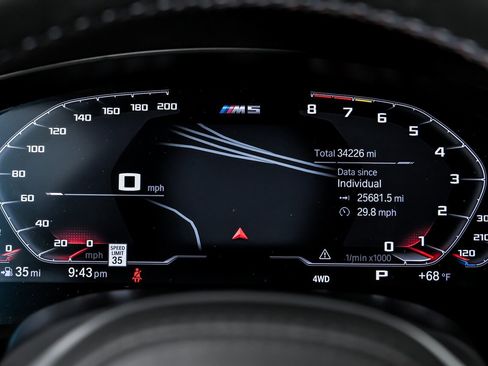 Used 2020 BMW M5 w/ Executive Package image 28