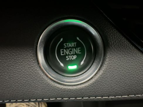 Used 2025 Buick Enclave Preferred image 22