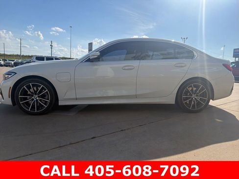 Used 2021 BMW 330e w/ Driving Assistance Package RWD image 20