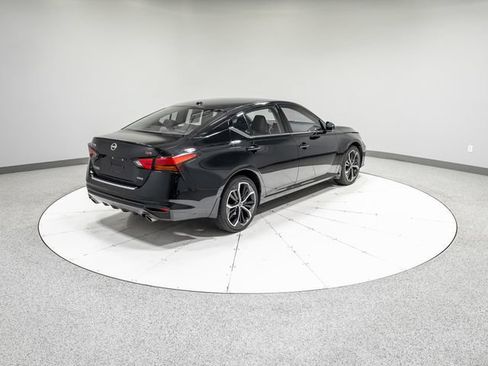 Used 2023 Nissan Altima 2.5 SR AWD/4WD image 30
