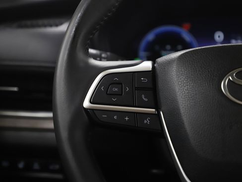 Used 2024 Toyota Grand Highlander Limited image 30