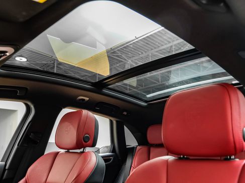 Used 2024 Porsche Macan image 5