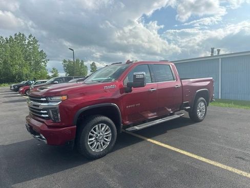 Used 2020 Chevrolet Silverado 2500 High Country w/ Technology Package AWD/4WD image 1