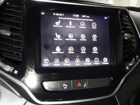 Used 2019 Jeep Cherokee Limited AWD/4WD image 13