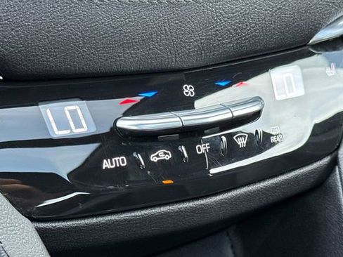 Used 2023 Cadillac XT6 Luxury AWD/4WD image 29