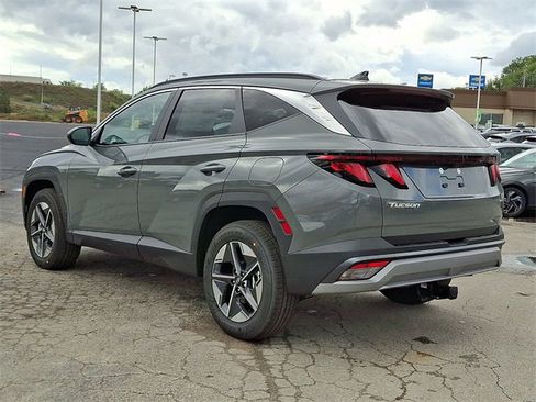 New 2026 Hyundai Tucson SEL image 3