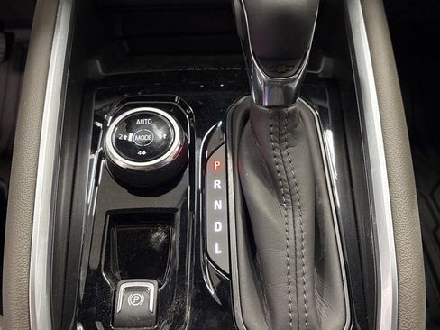 New 2026 Chevrolet Colorado ZR2 w/ Technology Package image 23