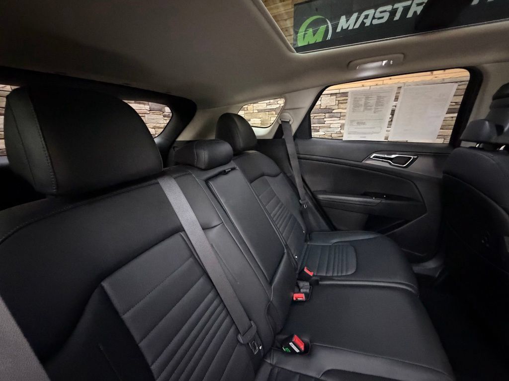 Used 2023 Kia Sportage SX AWD/4WD image 55