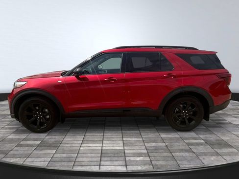 Used 2024 Ford Explorer ST-Line w/ Class IV Trailer Tow Package AWD/4WD image 4
