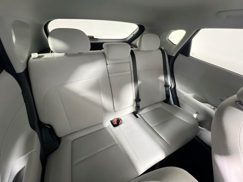 Used 2024 Hyundai Kona SEL FWD image 32