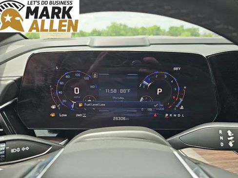 Used 2025 Chevrolet Suburban Z71 AWD/4WD image 11