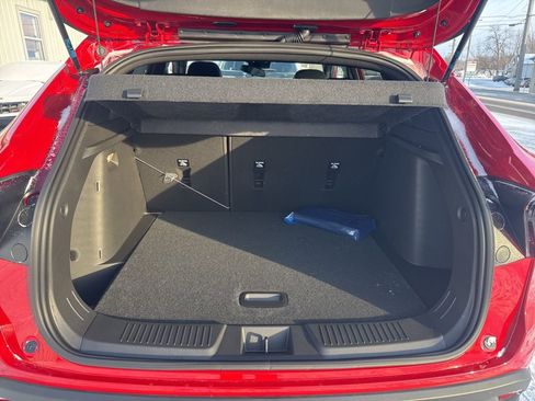 New 2026 Chevrolet Trax RS w/ Sunroof Package FWD image 17