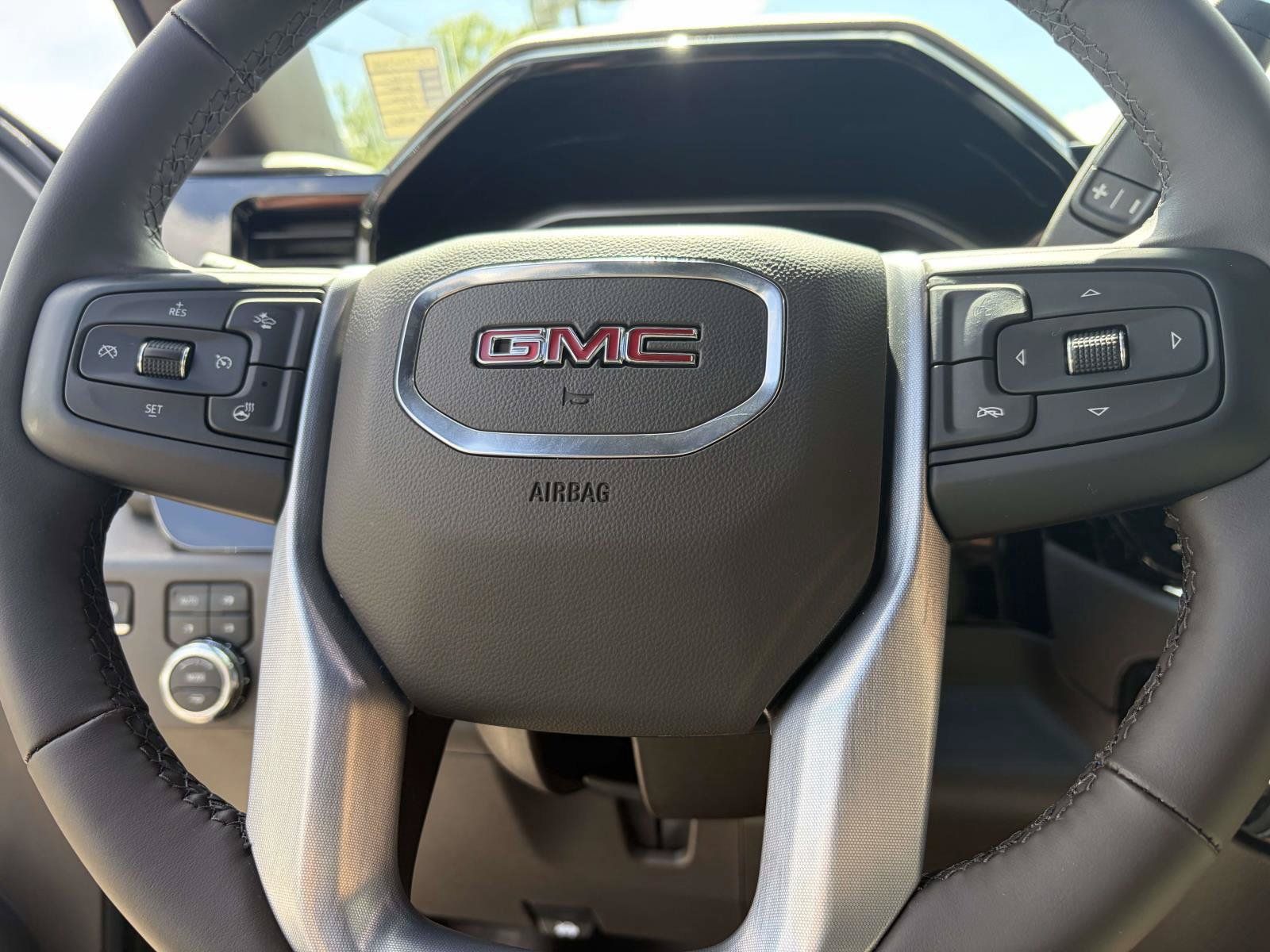 Used 2026 GMC Sierra 1500 SLT w/ X31 Off-Road Package AWD/4WD image 17
