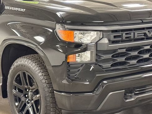 Used 2025 Chevrolet Silverado 1500 Custom w/ Turbomax Blackout Package image 2