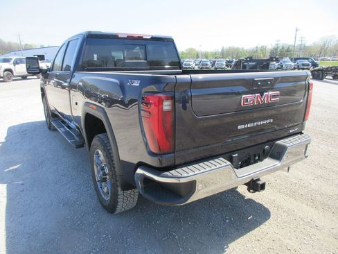 New 2026 GMC Sierra 2500 SLT image 7