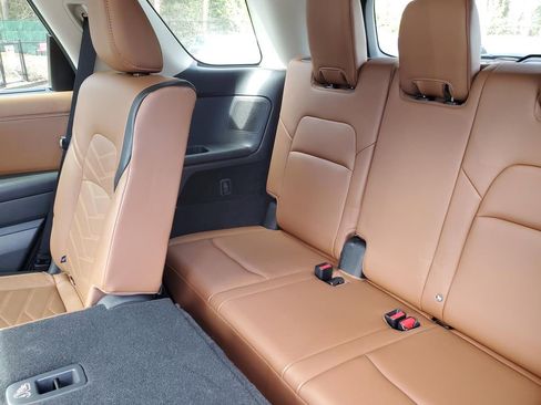 Certified 2024 Nissan Pathfinder Platinum w/ Cargo Package image 15