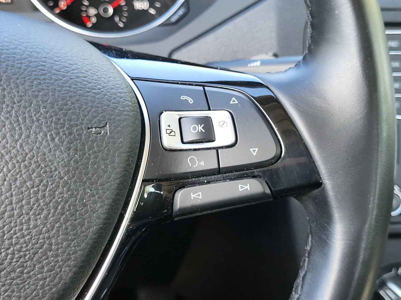Used 2017 Volkswagen Jetta SE FWD image 18